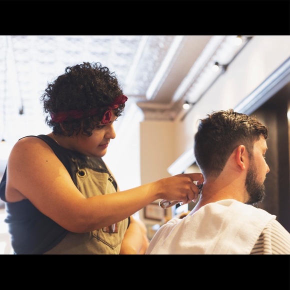 Meet your Posher, Alondra - Picture 2 of 6